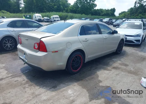 2010 Chevrolet Malibu Ls z USA, uszkodzony, nr VIN 1G1ZB5EB5AF183394